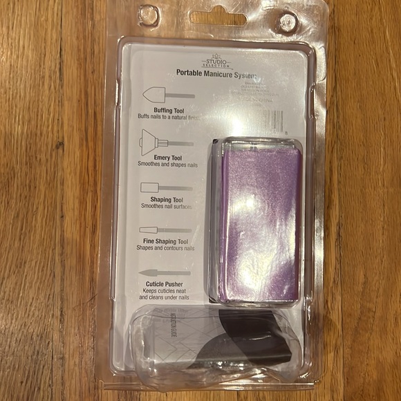 portable manicure system - Picture 2 of 3